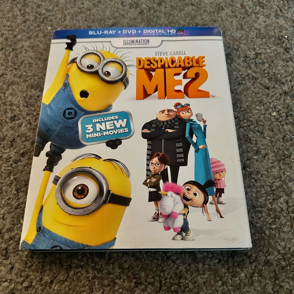 Despicable Me 2 Blu-ray + DVD Combo Pack